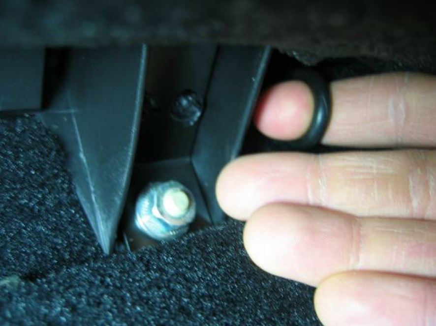 DIY Emergency trunk release (GT) Maserati Forum